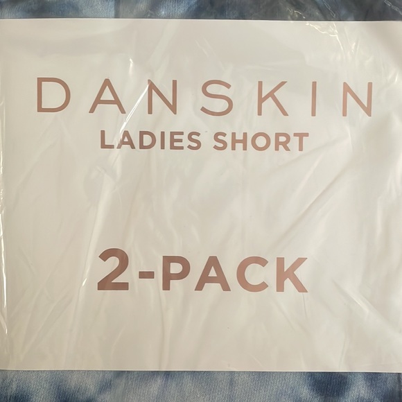🆕 Danskin Soft Active Short, 2-pack - Picture 7 of 7